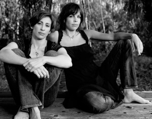 kami garcia and margaret stohl